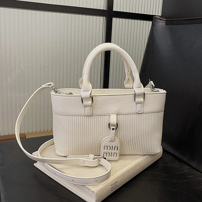 Borsa tote di lusso in pelle d - Luxury Lifestyle City recensione e prezzo